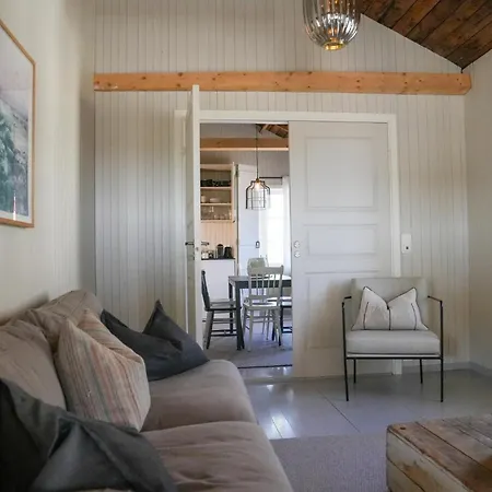 Village & Hotel Nussfjord