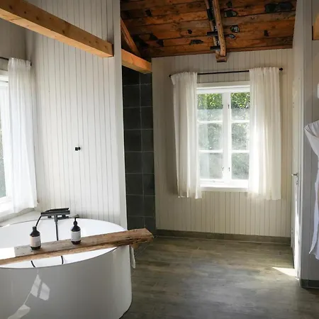 Szálloda Village & 3*