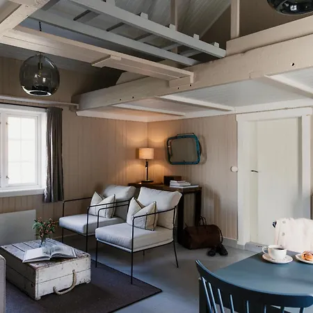 Village & Hotel Nussfjord