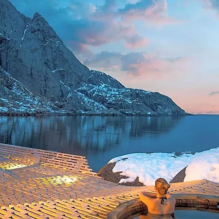 Village & Szálloda Nussfjord
