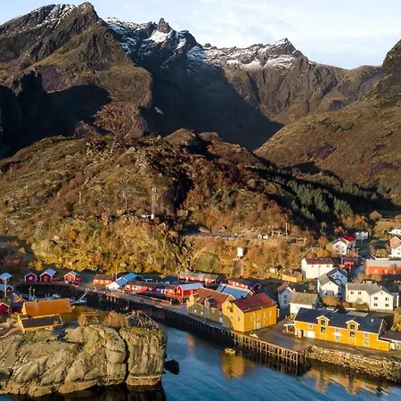 Village & Nussfjord