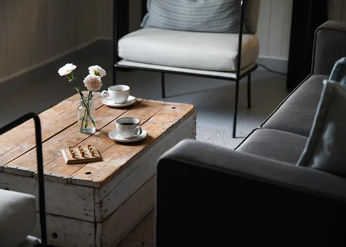 فندق Village & 3*