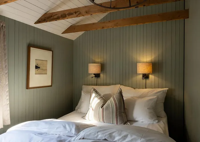 فندق Village & Nussfjord