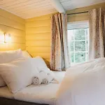 Village & Hotel 3*