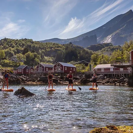 Village & Nussfjord
