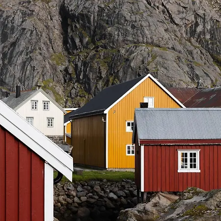 Village & Nussfjord